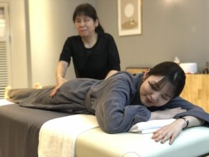 Read more about the article 스웨디시 마사지: 부드러운 손길로 찾아오는 깊은 휴식과 에너지 충전